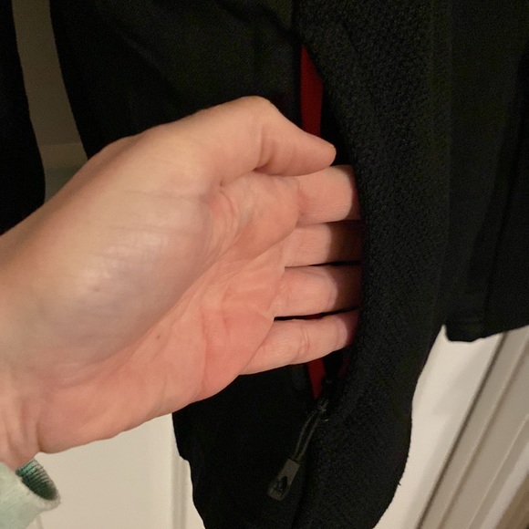 NEW Black hooded 1/2 zip Pullover by Spyder size Small - Picture 3 of 9